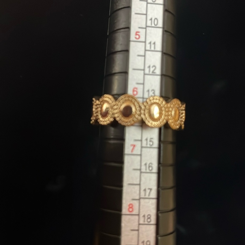 Ladies ring